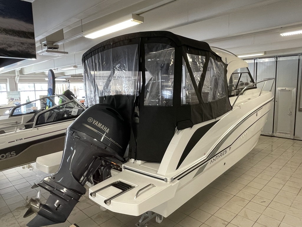 Benetau Antares 7 + Yamaha F175