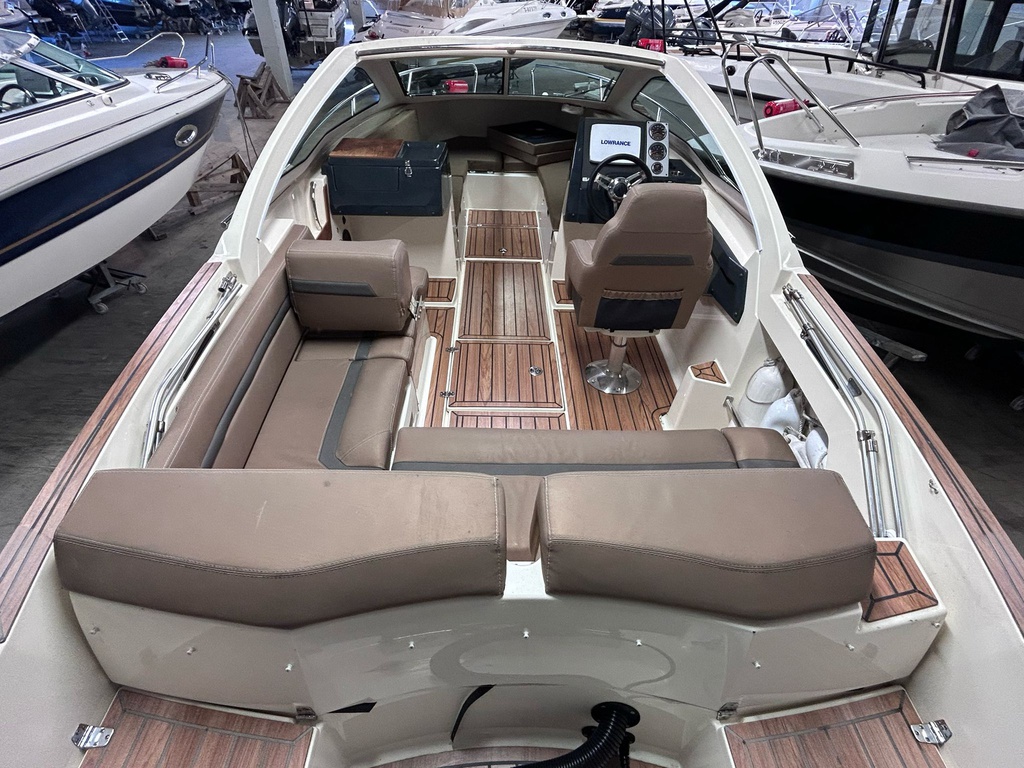 Flipper 640 ST + Mercury F150