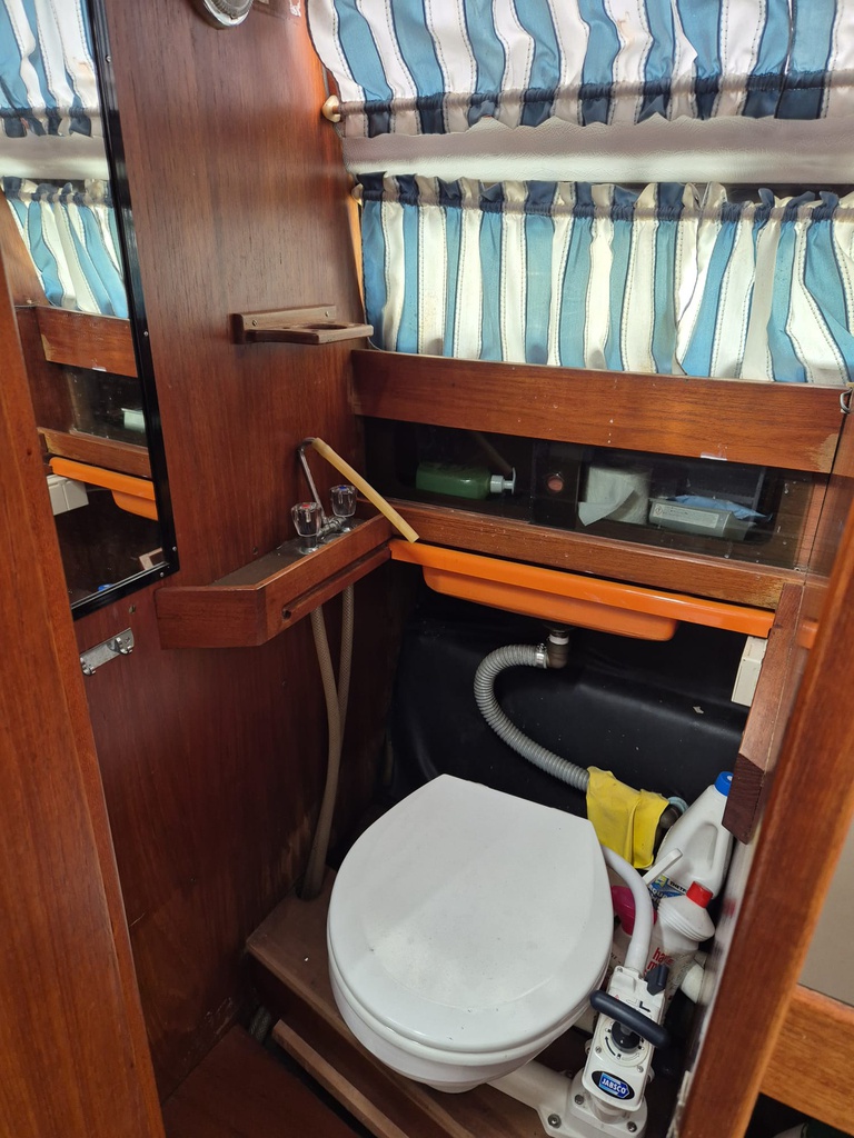 Fjord 725SE + Yanmar 4LHA 240hv