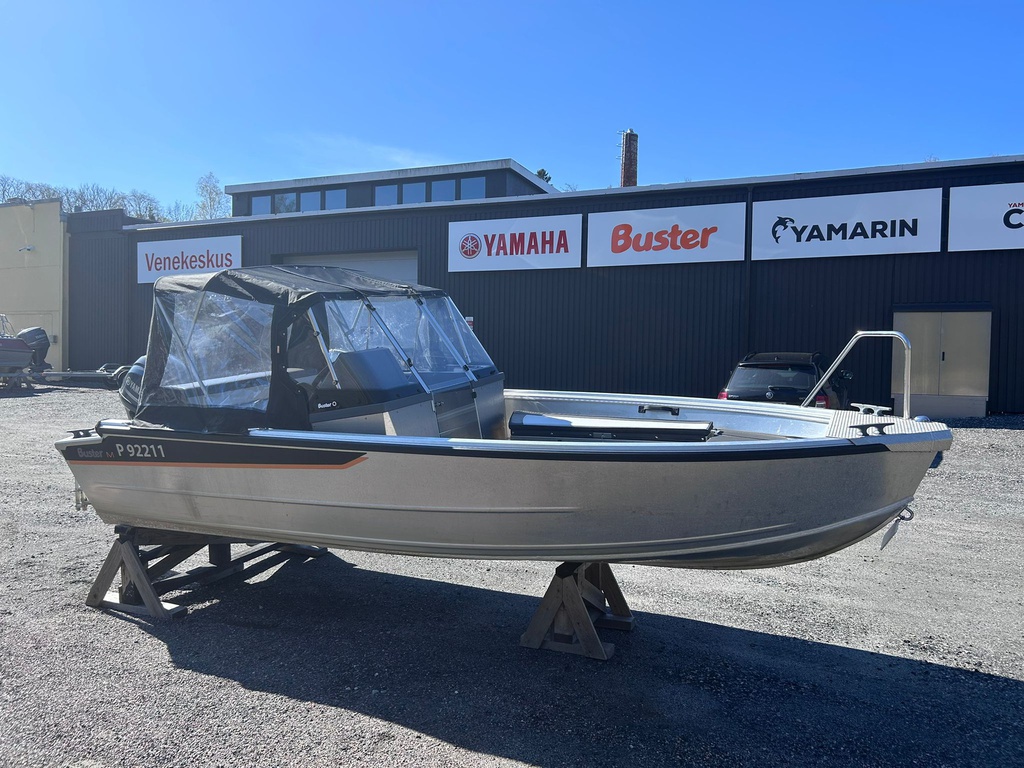 Buster M2 + Yamaha F40