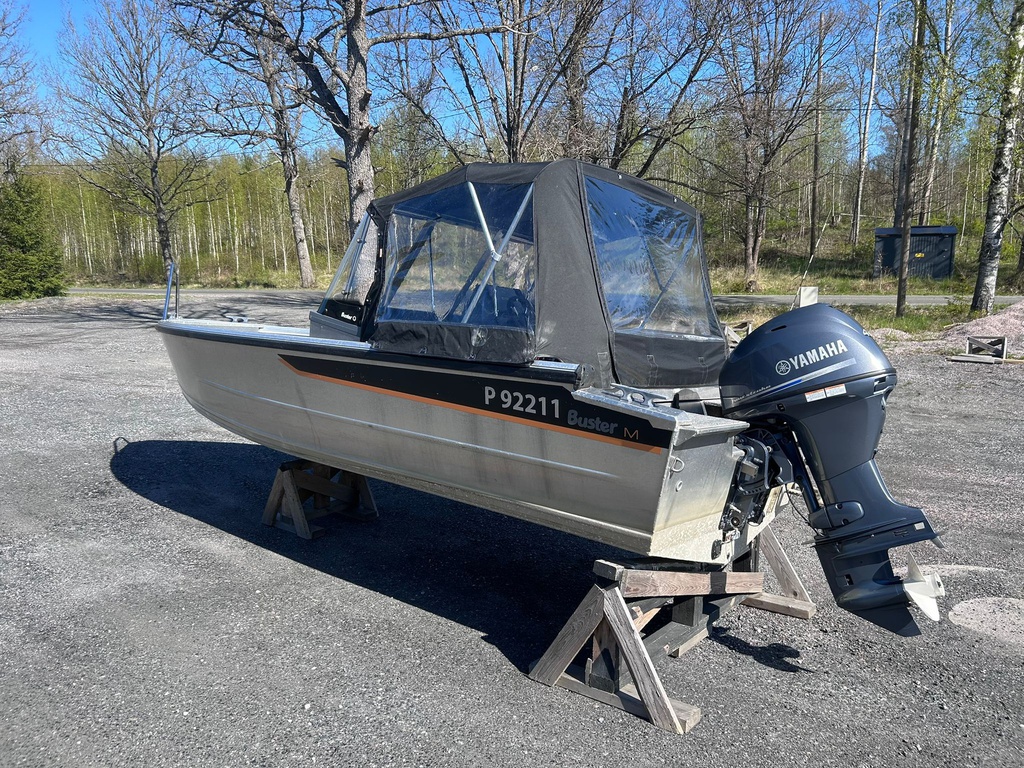 Buster M2 + Yamaha F40
