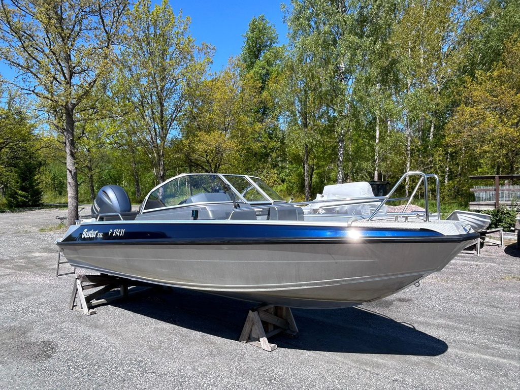 Buster XXL + Yamaha F150 