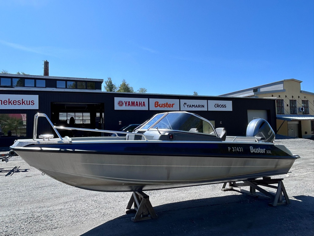 Buster XXL + Yamaha F150 