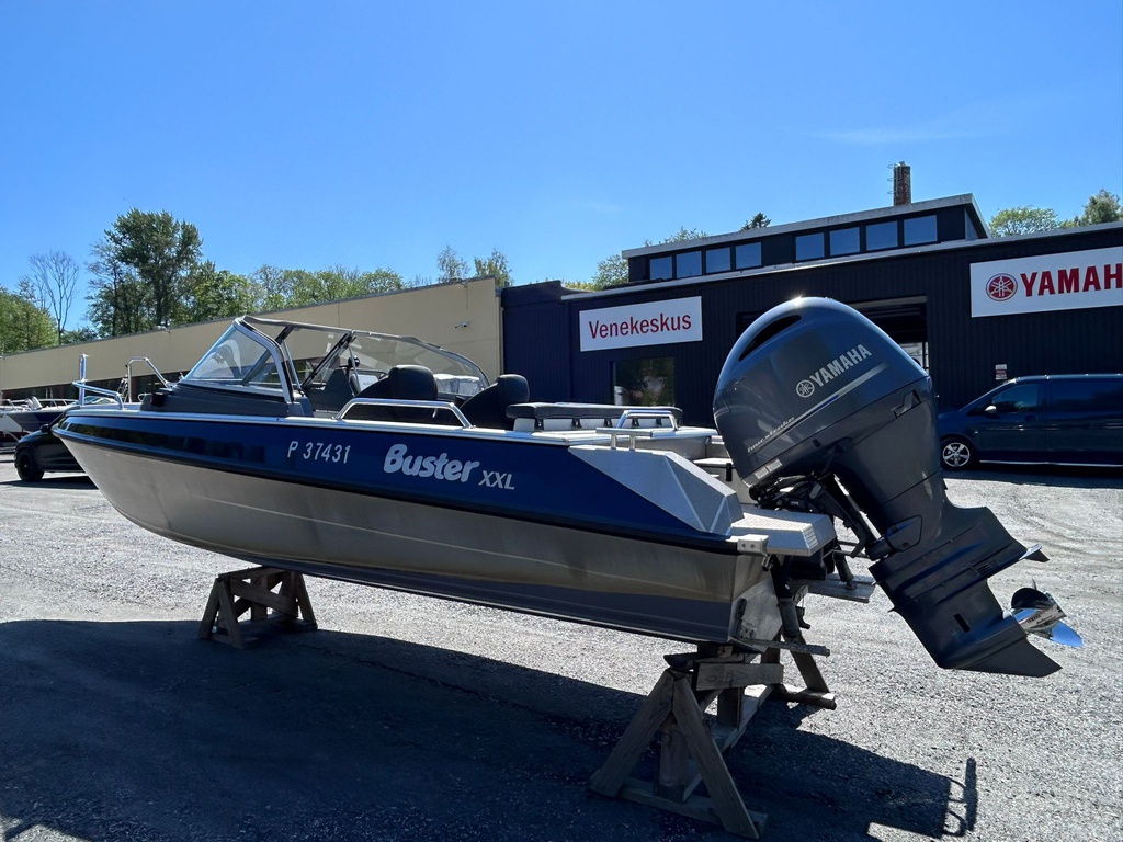 Buster XXL + Yamaha F150 