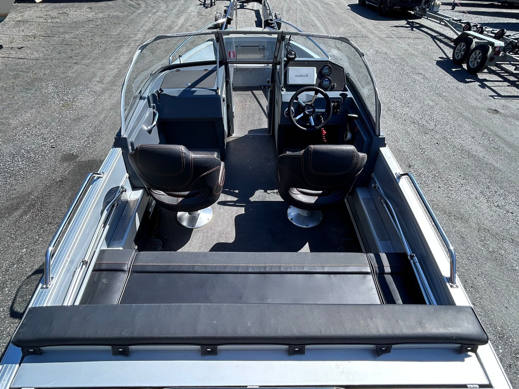 Buster XXL + Yamaha F150 
