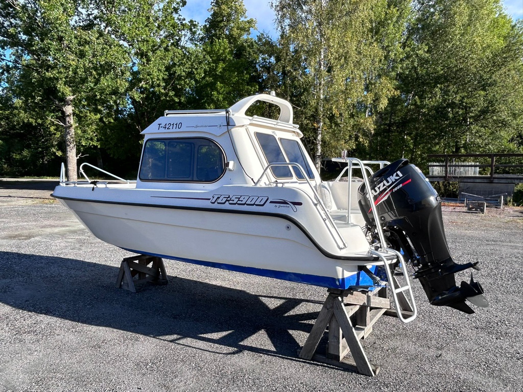TG 5900 + Suzuki DF70 T42110