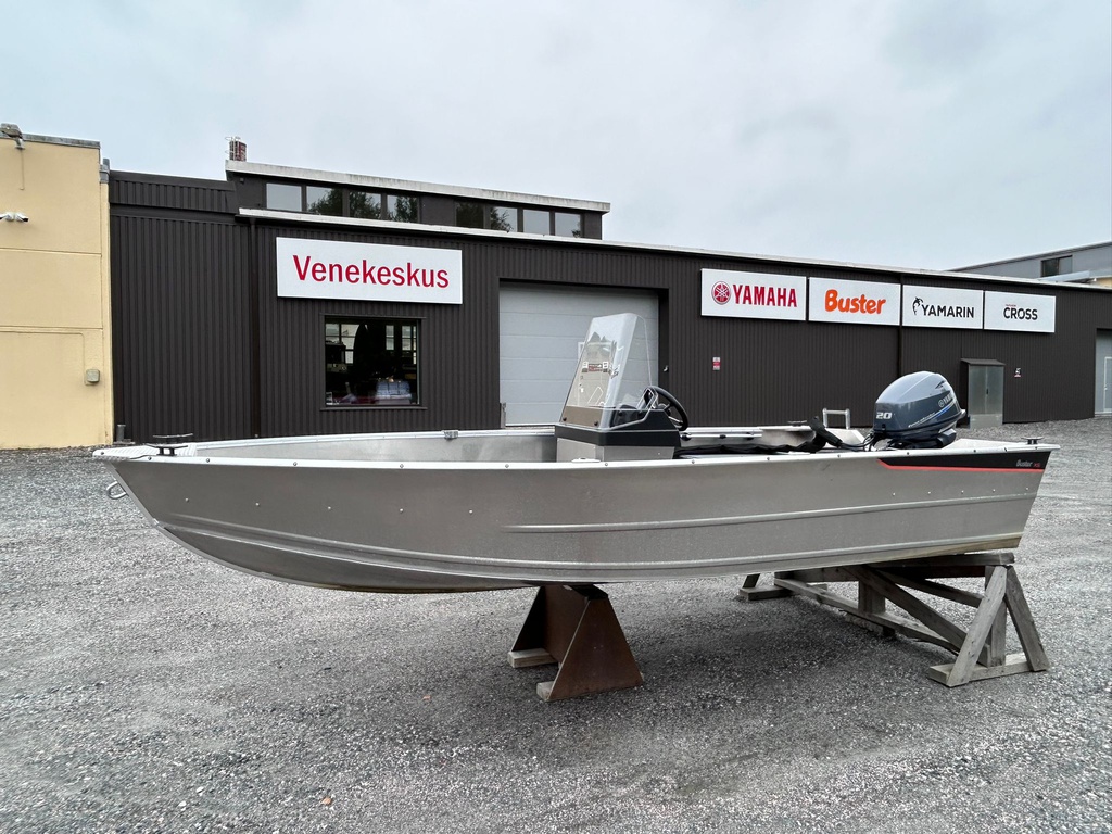 Buster XSr + Yamaha F20 2025