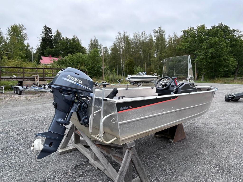 Buster XSr + Yamaha F20 2025