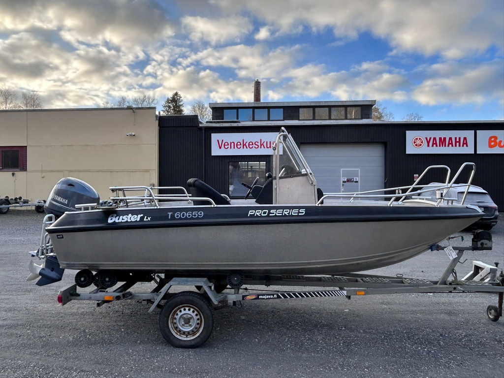 Buster LX Pro + Yamaha F70