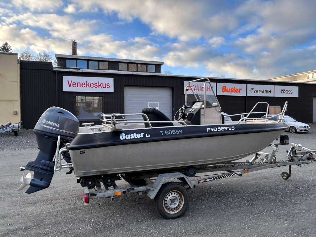 Buster LX Pro + Yamaha F70