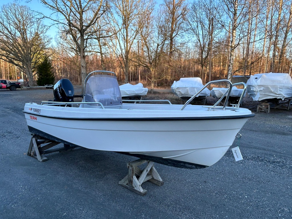 Terhi 450CC + Suzuki DF40