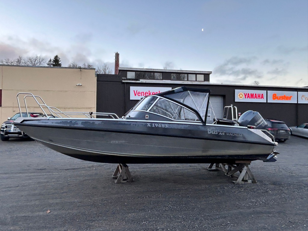 Buster Magnum + Yamaha F150