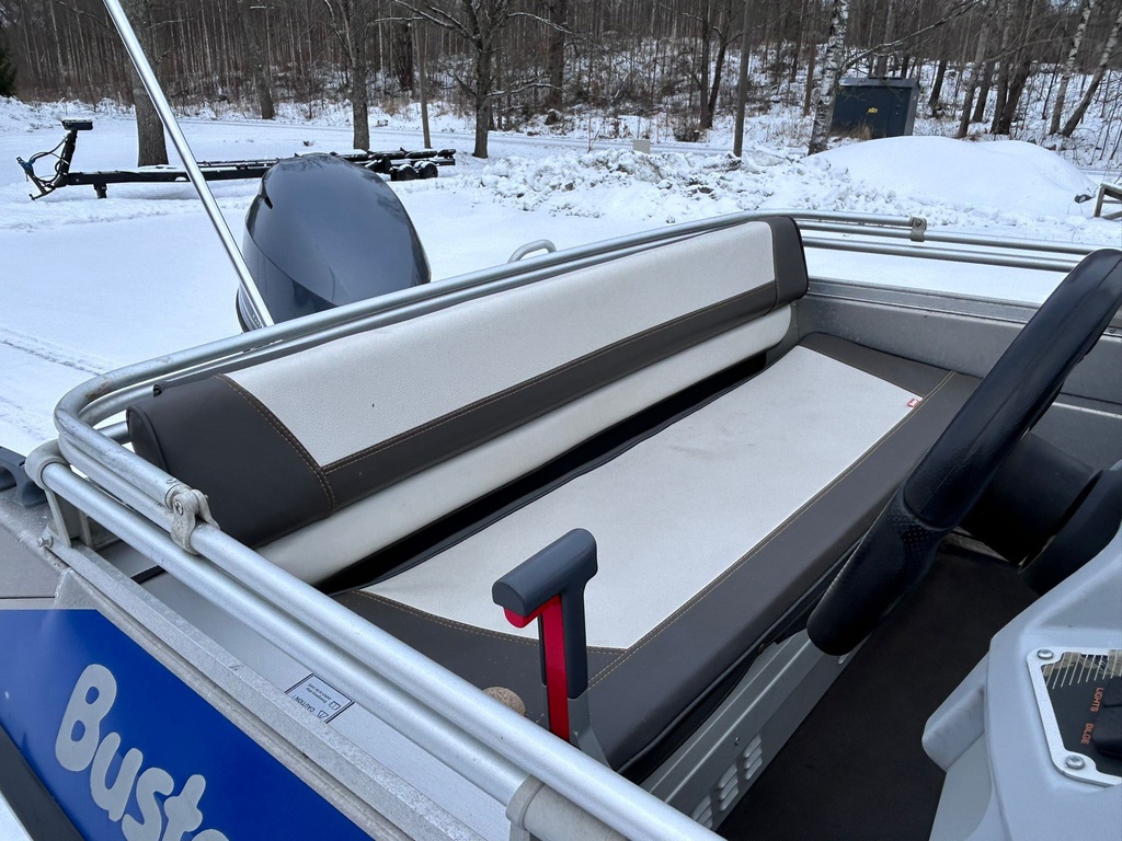 Buster M2 + Yamaha F40