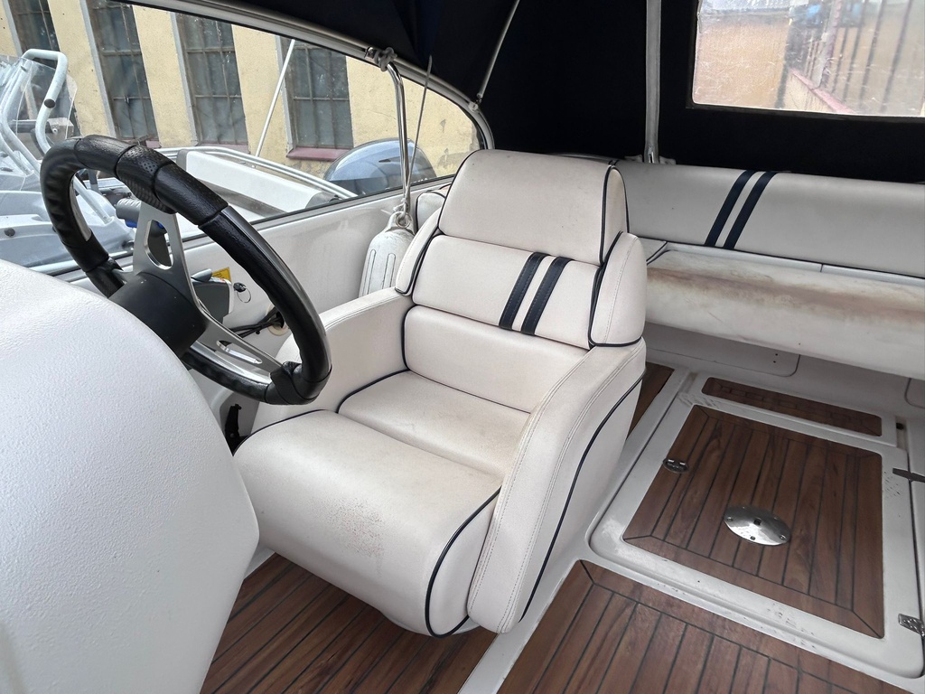 Cresent T-Rex V 23 + Evinrude 115