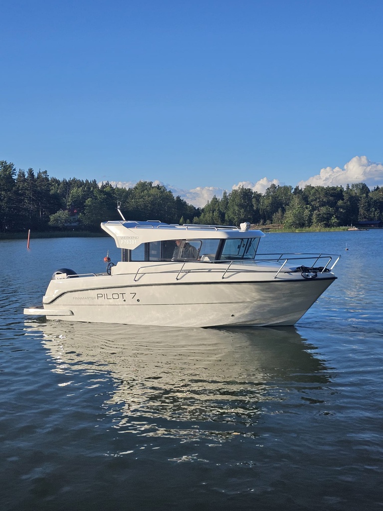 Finnmaster Pilot 7 + Yamaha F150