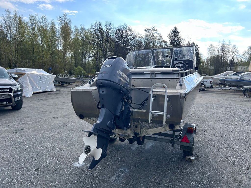 Buster X + Yamaha F70