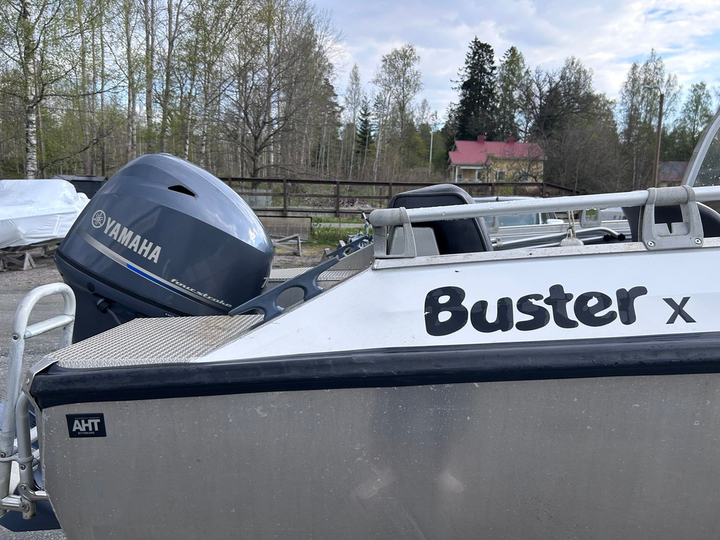 Buster X + Yamaha F70