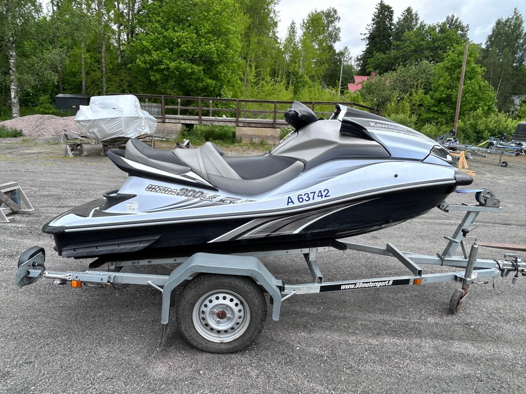 Kawasaki Ultra 300LX + kärry
