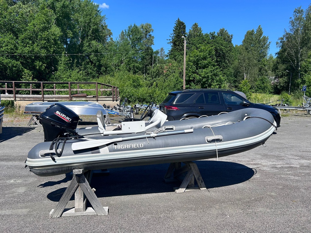 Highfield CL380 + Suzuki DF20