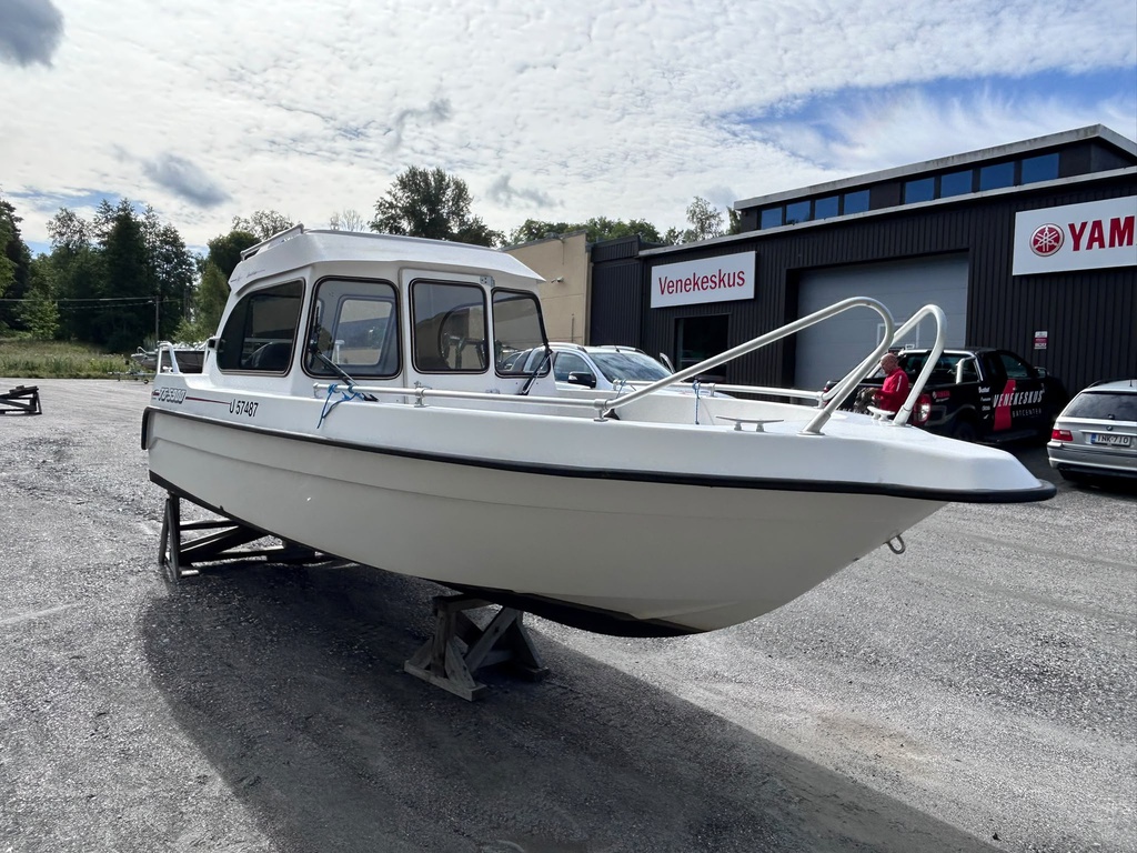 TG 5900 + Suzuki DF70