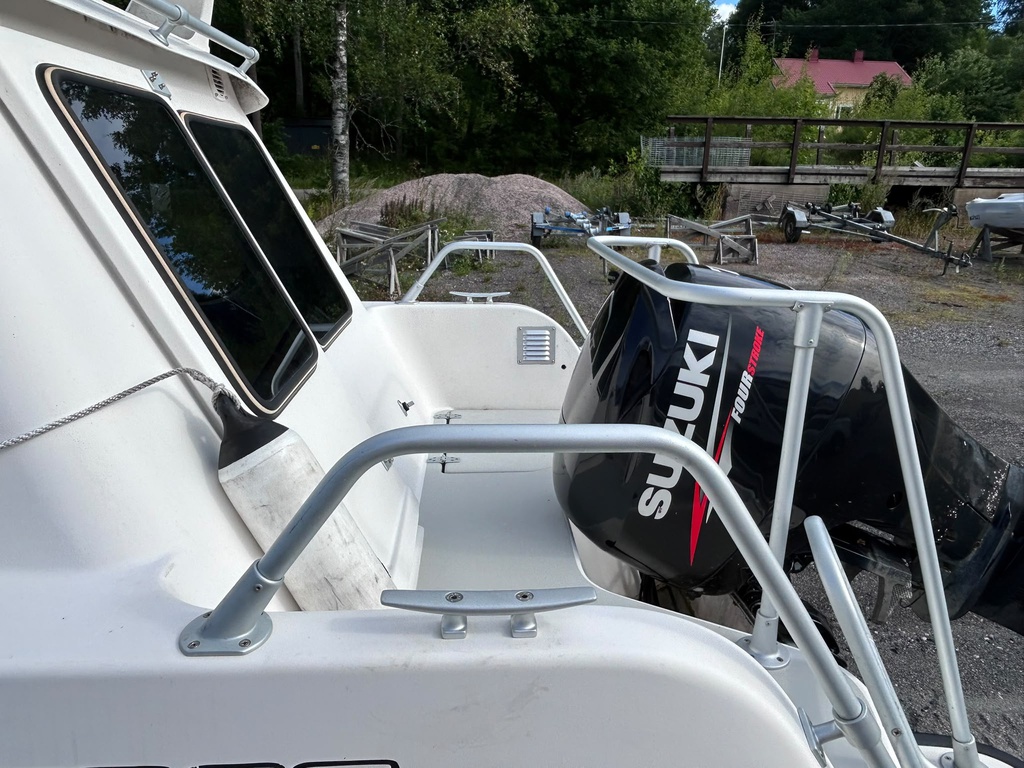 TG 5900 + Suzuki DF70