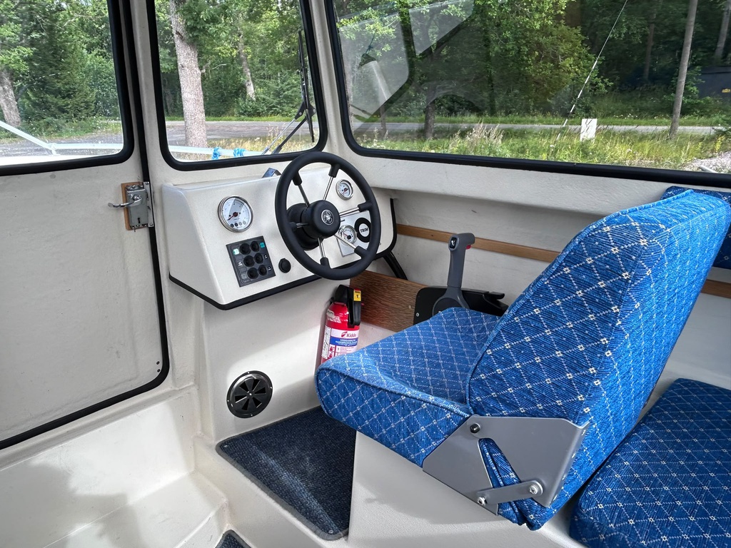 TG 5900 + Suzuki DF70