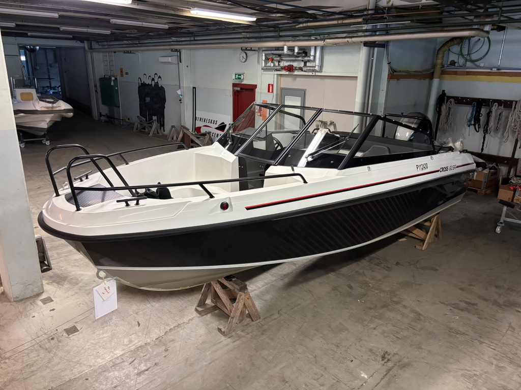 Yamarin Cross 62BR VMAX + Yamaha VF150