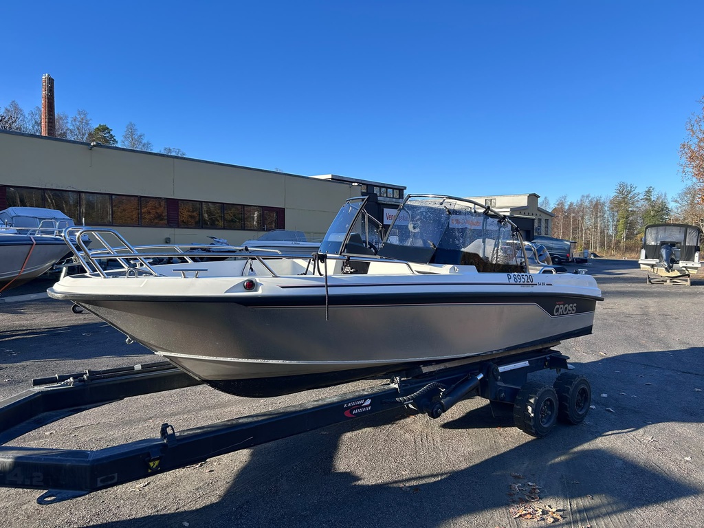 Yamarin Cross 54 + F70