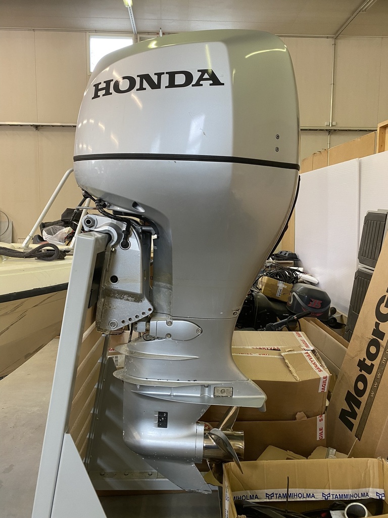 Honda BF150 