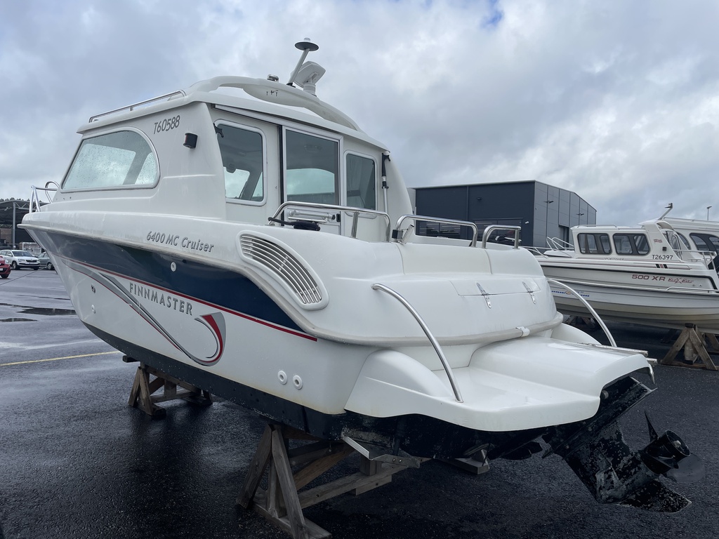 Finnmaster 6400MC Cruiser + Mercruiser 120