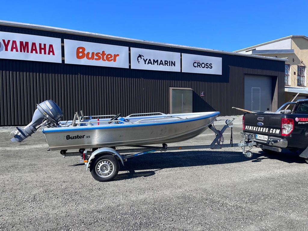 Buster XSr + Yamaha F15 + Muuli V600P