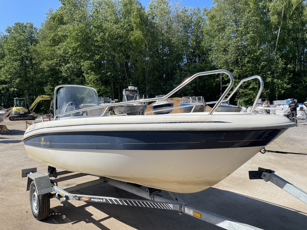 Yamarin 4410 + yamaha 40 hp