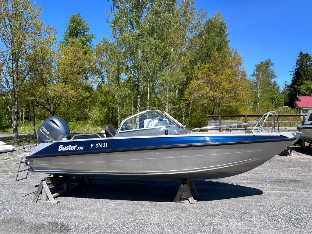 Buster XXL + Yamaha F150 