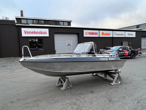 Buster M2 + Yamaha F40 P55709 - noin 200h ajettu