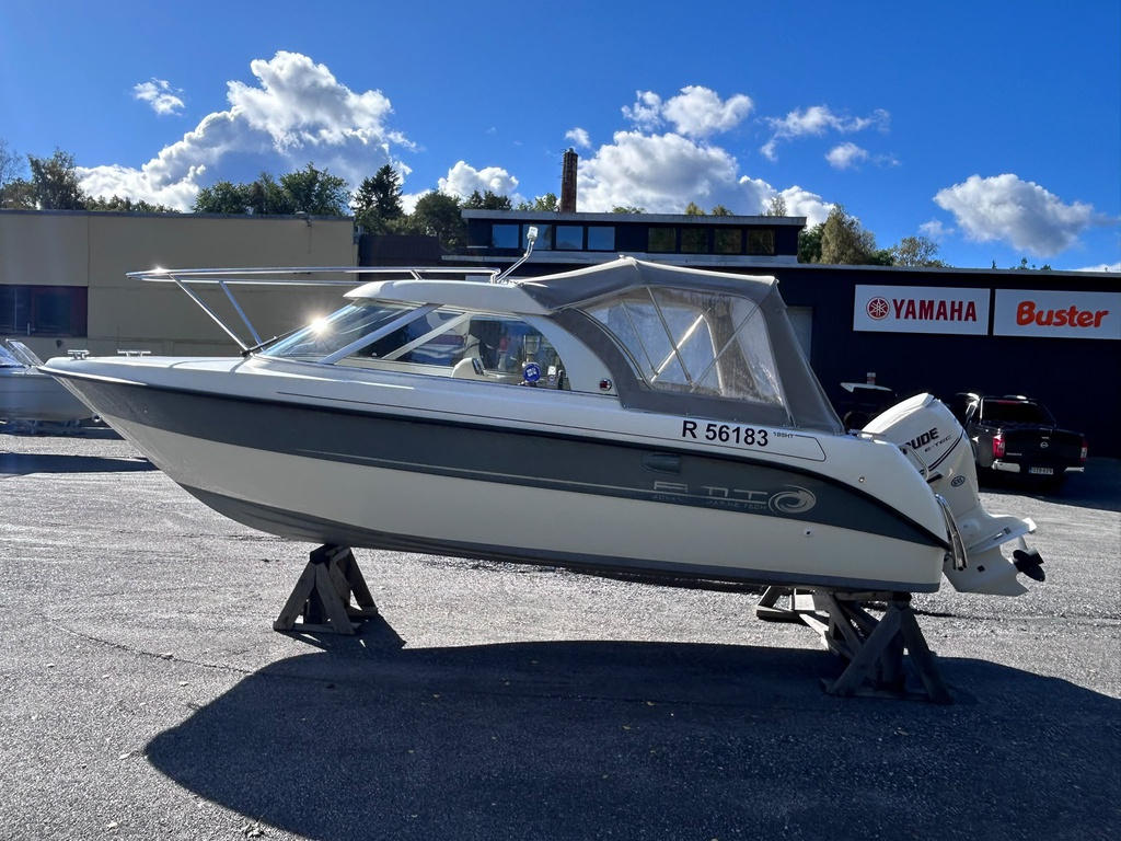 AMT 185HT + Evinrude E-TEC 90