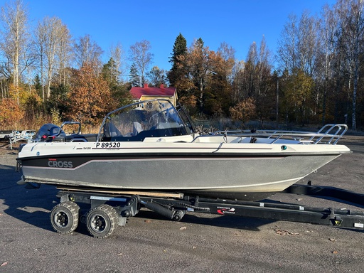 Yamarin Cross 54BR + Yamaha F70